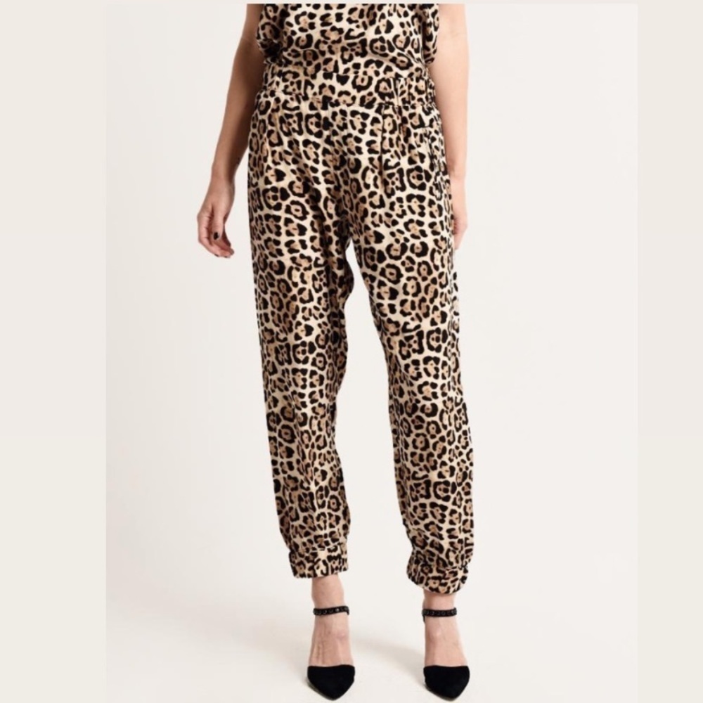 ATM Silk Jogger Pants in Leopard